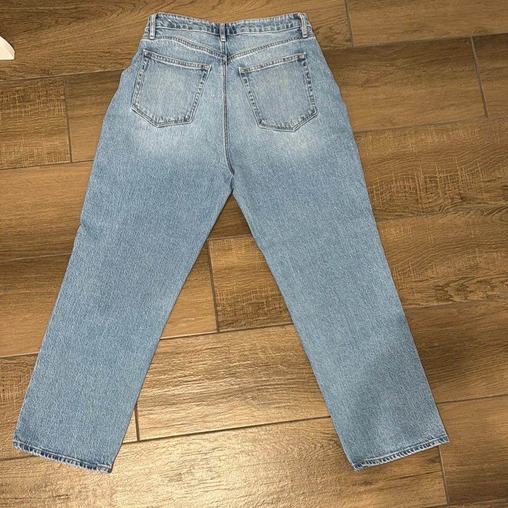 LOFT Blue Straight Leg Jeans with Modern Cropped Length - aka mom jeans - Picture 5 of 7